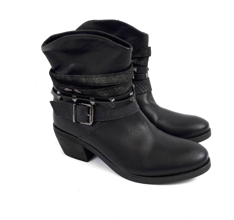 Alpe black outlet ankle boots