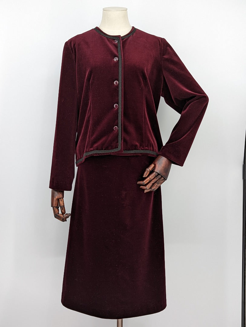 Butte Knit Wine Purple Ladies Skirt Blazer Suit - Size 16