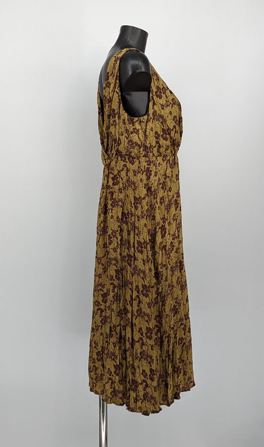 Laura Ashley Green Floral Sleeveless Crinkle Dress - Size 18