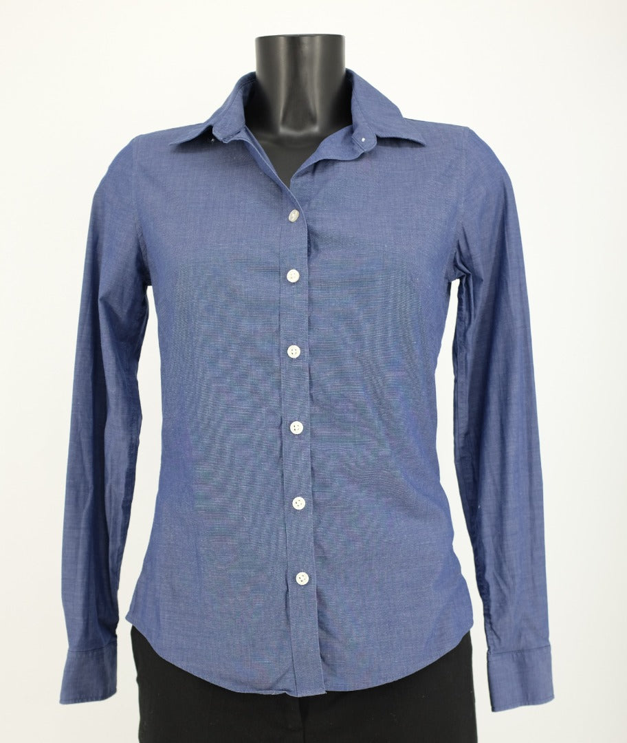 Banana Republic Blue Non-Iron Fitted Ladies Shirt - Size 2
