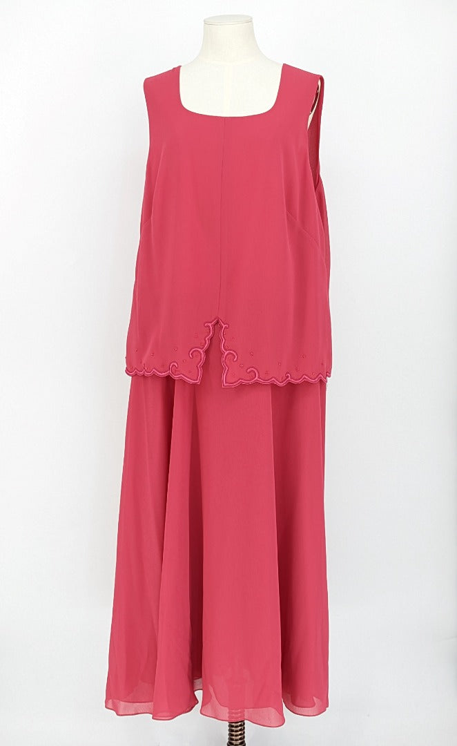 Simon Ellis Pink 2 Piece Ladies Dress Suit - Size 20