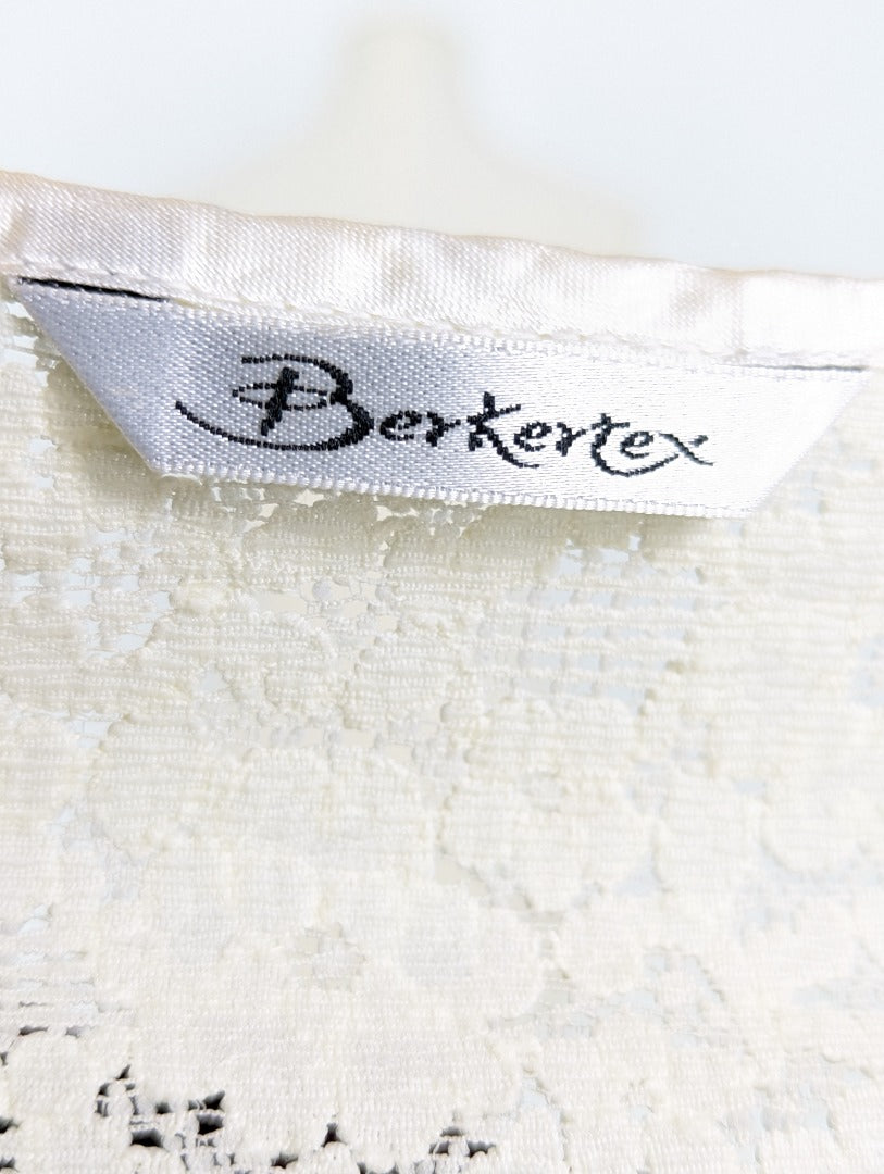 Berkertex Cream Lace Ladies Top - Size 16