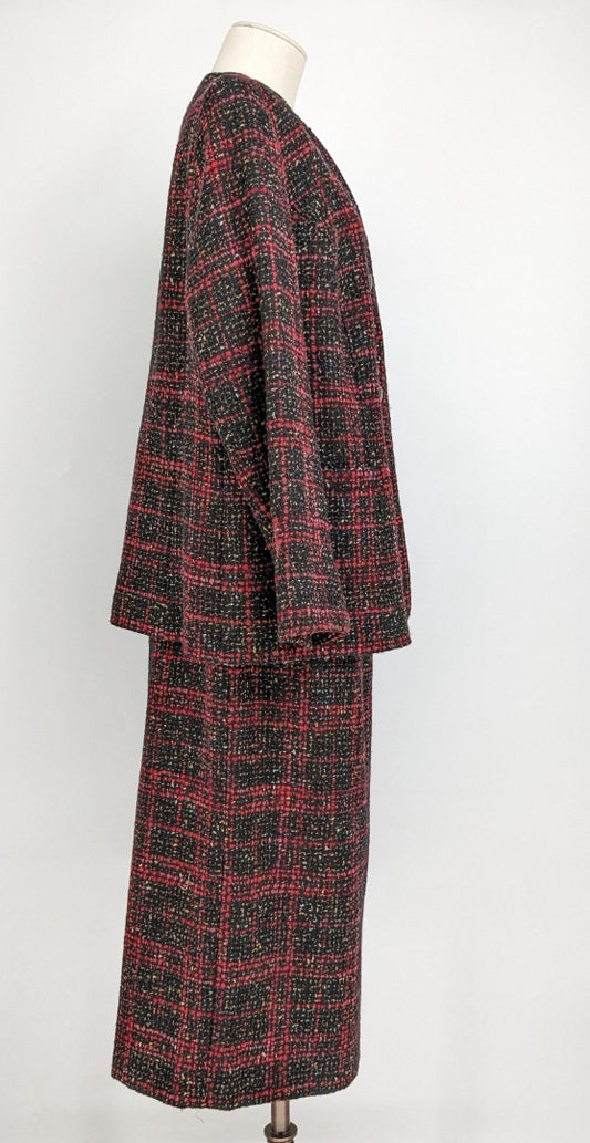 Eastex  Boucle Wool 2 Piece Ladies Suit - Size 18